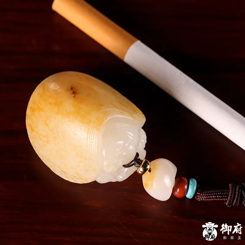 新疆和田玉洒金皮白玉籽玉挂件 龙龟 49克